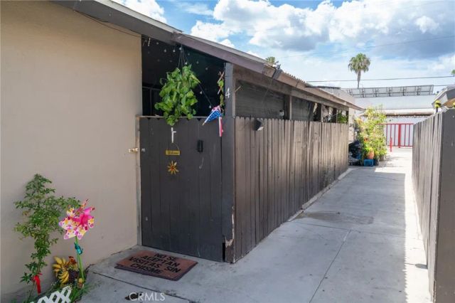 1804 W Glen Avenue, Anaheim, CA 92801