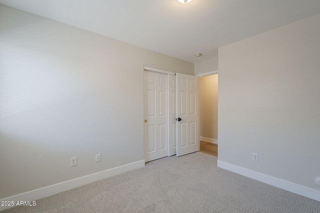 2518 W CARSON Road, Phoenix, AZ 85041