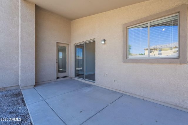 2518 W CARSON Road, Phoenix, AZ 85041