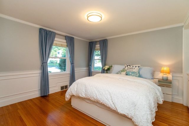 30 Colonial Avenue, Waltham, MA 02453