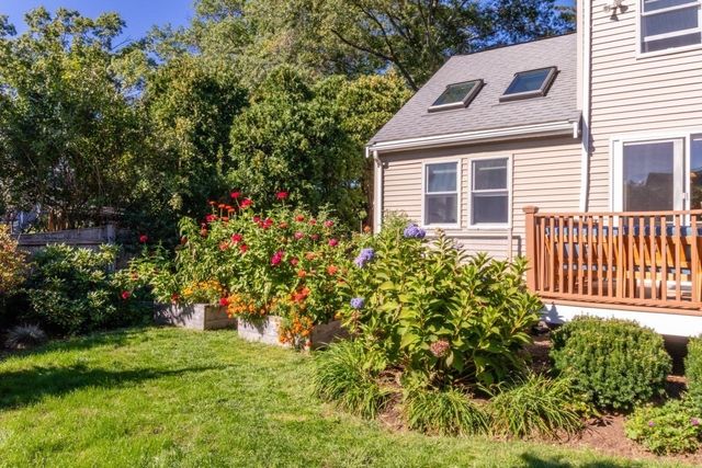 30 Colonial Avenue, Waltham, MA 02453