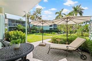 275 8th AVE S 275, Naples, FL 34102