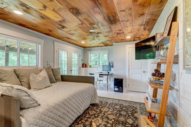 119 Lake Ridge Road, Narrowsburg, NY 12764