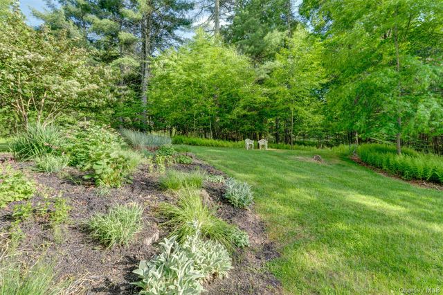 119 Lake Ridge Road, Narrowsburg, NY 12764