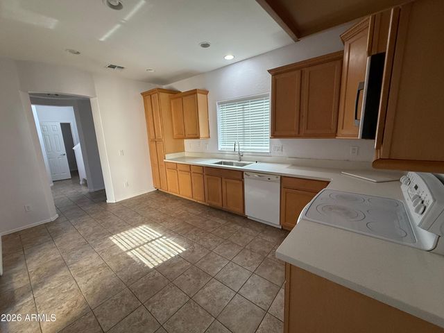 4752 E Laurel Avenue, Gilbert, AZ 85234