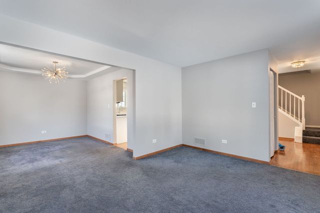 923 Ontario Drive, Romeoville, IL 60446