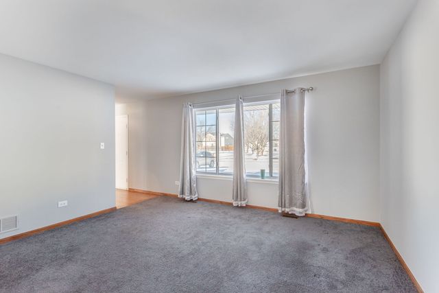 923 Ontario Drive, Romeoville, IL 60446