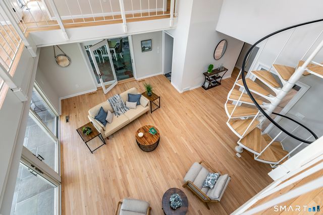 9 Oak Point Club, New Milford, CT 06776