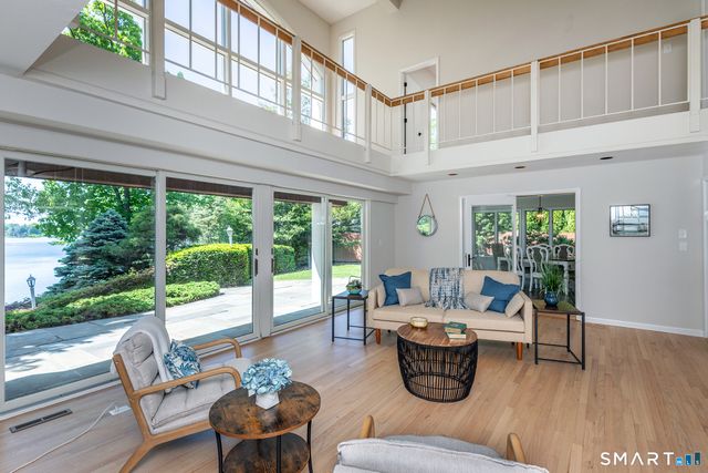 9 Oak Point Club, New Milford, CT 06776