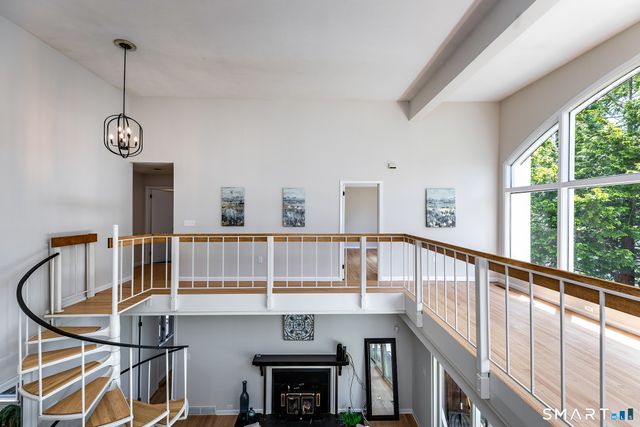 9 Oak Point Club, New Milford, CT 06776