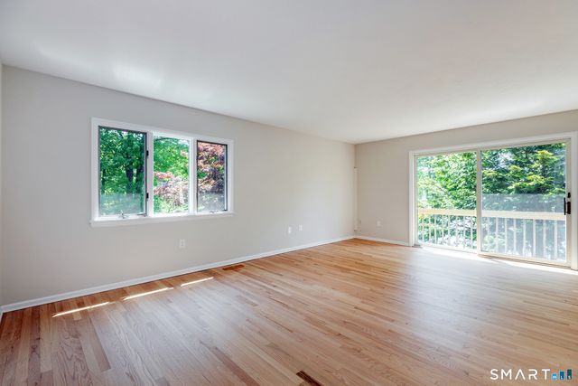 9 Oak Point Club, New Milford, CT 06776