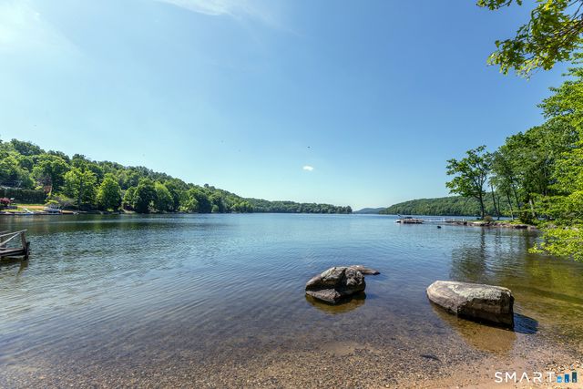 9 Oak Point Club, New Milford, CT 06776