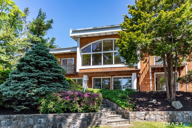 9 Oak Point Club, New Milford, CT 06776