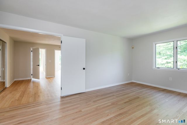 9 Oak Point Club, New Milford, CT 06776