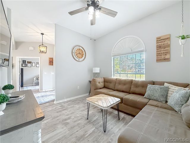 5548 N Sierra Terrace, Beverly Hills, FL 34465