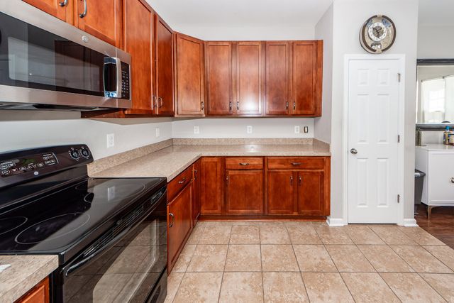 181 Carolina Wren Avenue, Moncks Corner, SC 29461