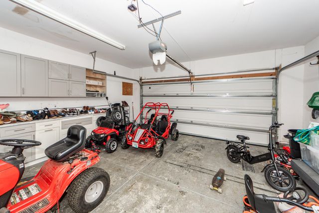 181 Carolina Wren Avenue, Moncks Corner, SC 29461