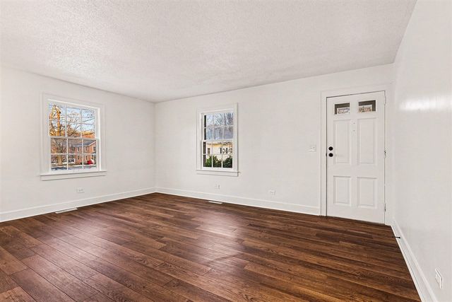 31 N Fair Street, Newaygo, MI 49337