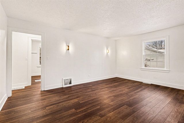 31 N Fair Street, Newaygo, MI 49337