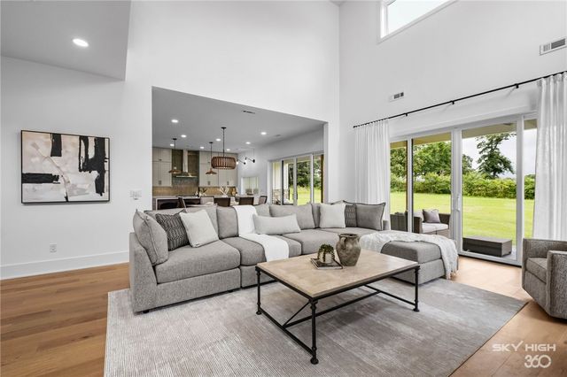 940 Gallatin Street, Bentonville, AR 72712