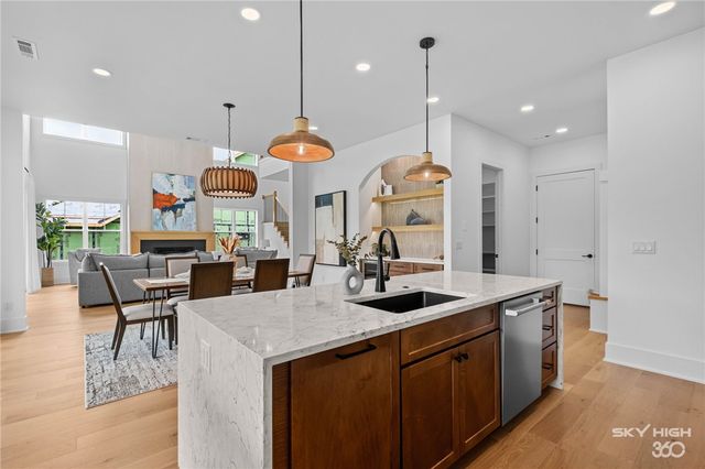 940 Gallatin Street, Bentonville, AR 72712