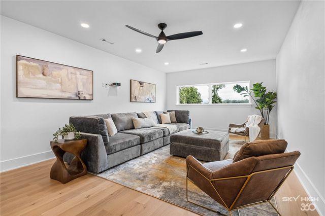 940 Gallatin Street, Bentonville, AR 72712
