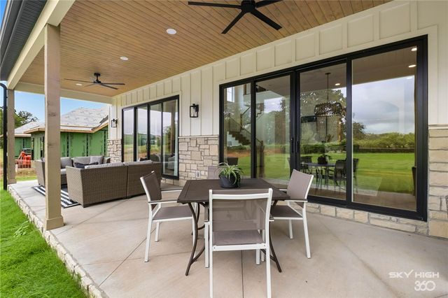 940 Gallatin Street, Bentonville, AR 72712