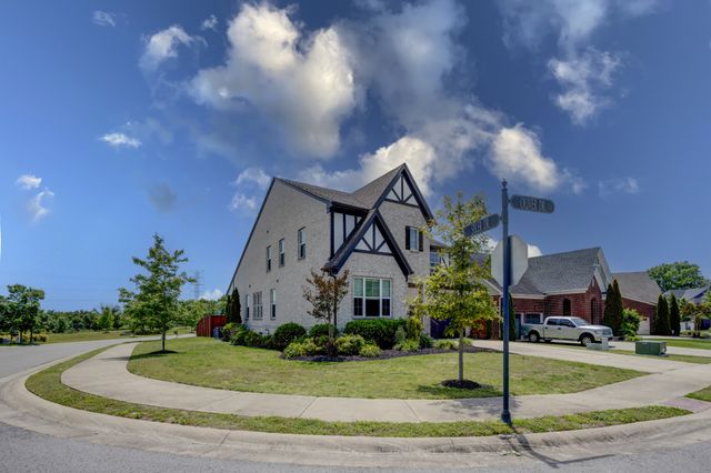 2001 Oliver Dr, Mount Juliet, TN 37122