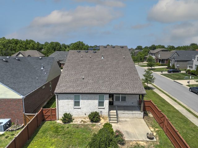 2001 Oliver Dr, Mount Juliet, TN 37122