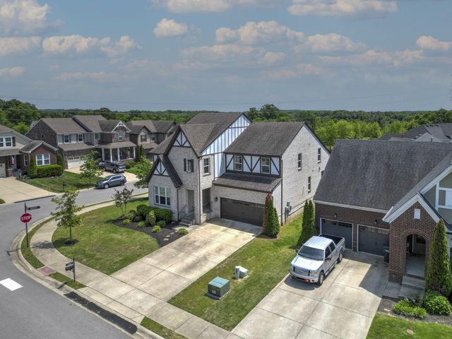 2001 Oliver Dr, Mount Juliet, TN 37122