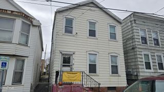 95 14th Street, Troy, NY 12180