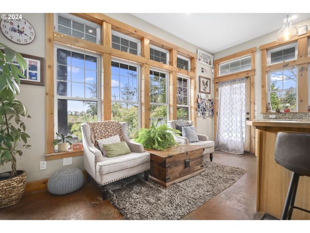 4701 Ne NEOTSU Dr, Neotsu, OR 97364