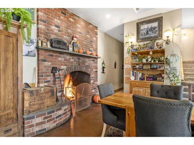 4701 Ne NEOTSU Dr, Neotsu, OR 97364