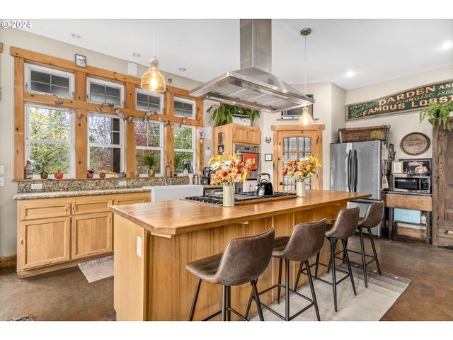 4701 Ne NEOTSU Dr, Neotsu, OR 97364