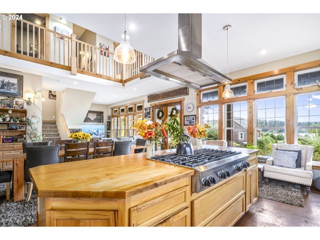 4701 Ne NEOTSU Dr, Neotsu, OR 97364