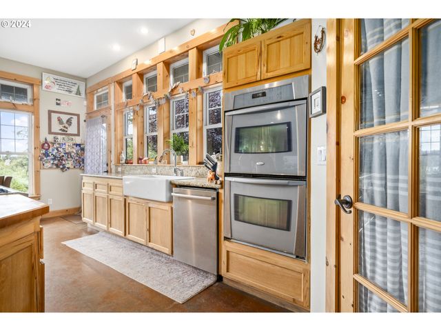 4701 Ne NEOTSU Dr, Neotsu, OR 97364