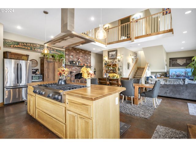 4701 Ne NEOTSU Dr, Neotsu, OR 97364