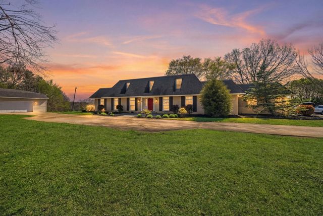 127 Twin Lakes Drive, Moore, SC 29369