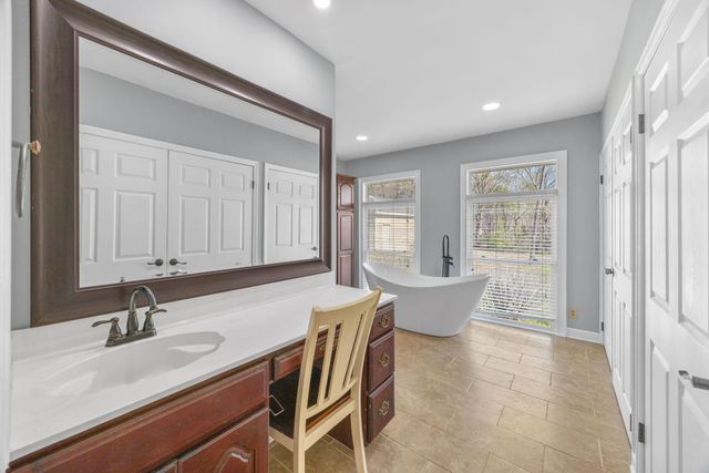 127 Twin Lakes Drive, Moore, SC 29369