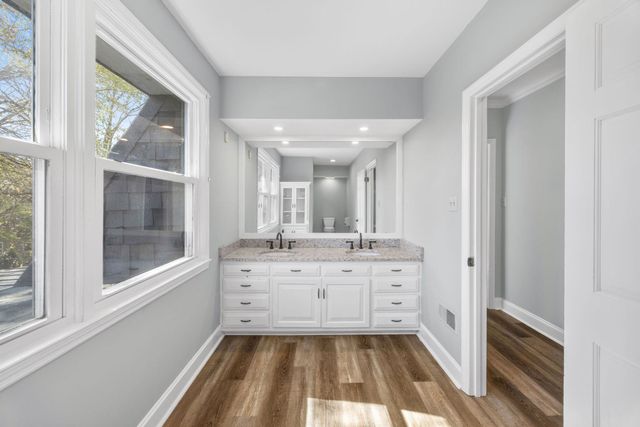 127 Twin Lakes Drive, Moore, SC 29369