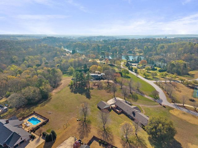 127 Twin Lakes Drive, Moore, SC 29369