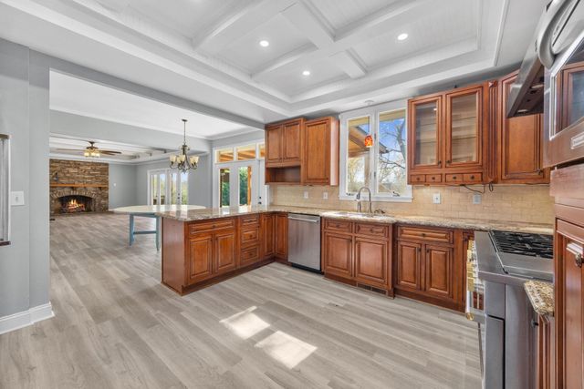 127 Twin Lakes Drive, Moore, SC 29369