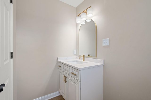 314 Hoffman Court, Crown Point, IN 46307