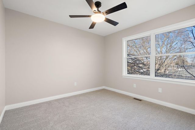 314 Hoffman Court, Crown Point, IN 46307