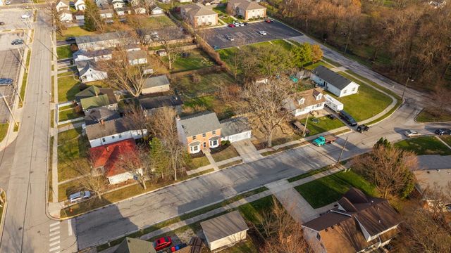 314 Hoffman Court, Crown Point, IN 46307