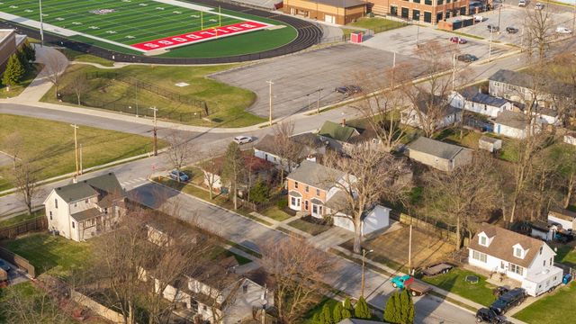 314 Hoffman Court, Crown Point, IN 46307