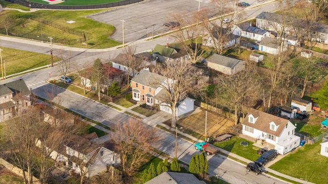 314 Hoffman Court, Crown Point, IN 46307