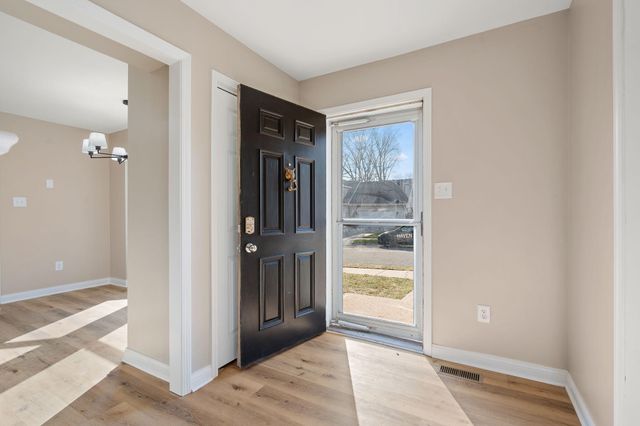 314 Hoffman Court, Crown Point, IN 46307