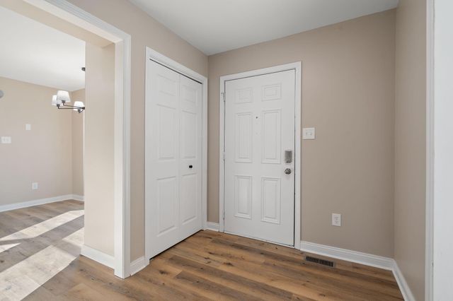 314 Hoffman Court, Crown Point, IN 46307