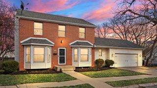 314 Hoffman Court, Crown Point, IN 46307